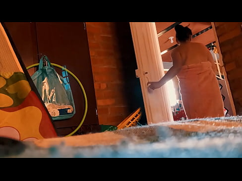 ❤️ Мой дядя следует за мной в душ, он трахает меня, пока я принимаю душ. ️❌ Секс ролики на нашем сайте pornburst.ru ❌️❤